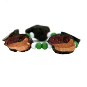 single strand elastic bracelet in green and white