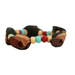 Single strand elastic bracelet in red, creme and blue